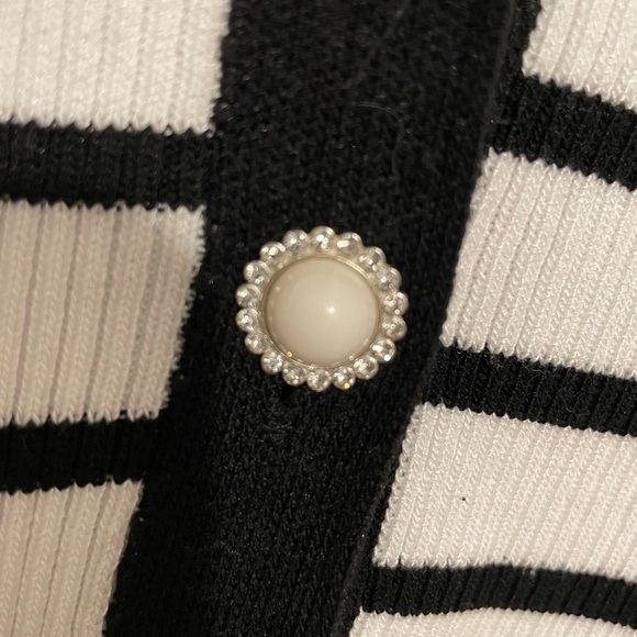 Button down top - Picture 3 of 4